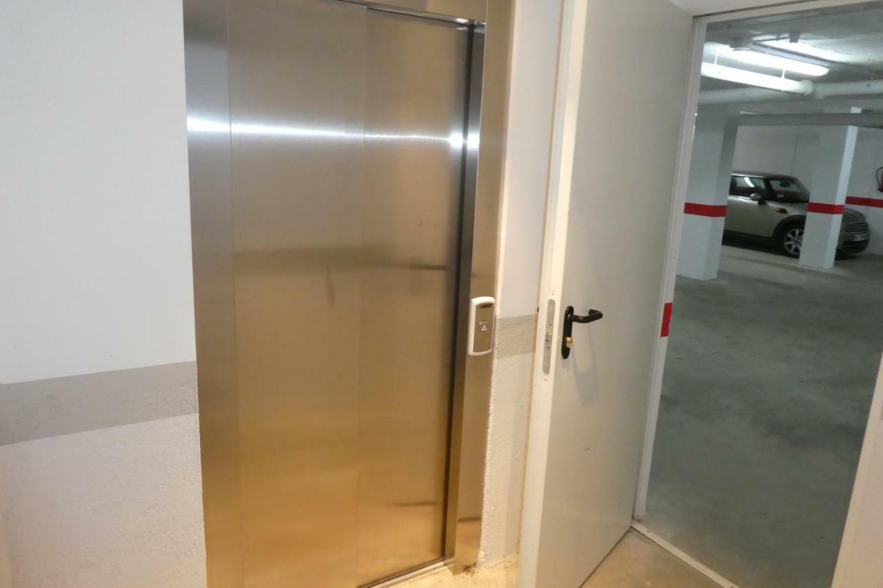 Appartement Plage Salata Rosas Buitenkant foto