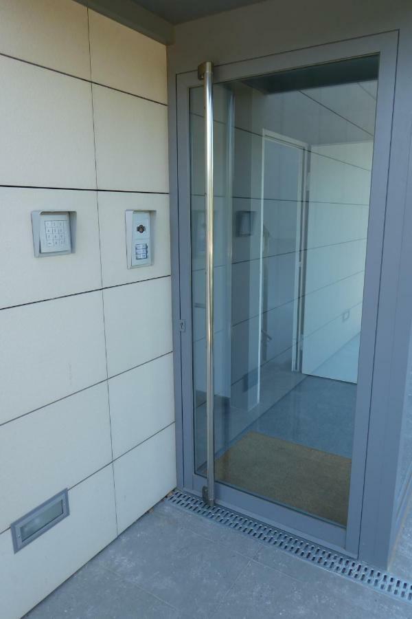 Appartement Plage Salata Rosas Buitenkant foto